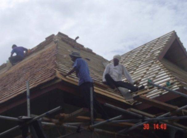 Resort roof construction